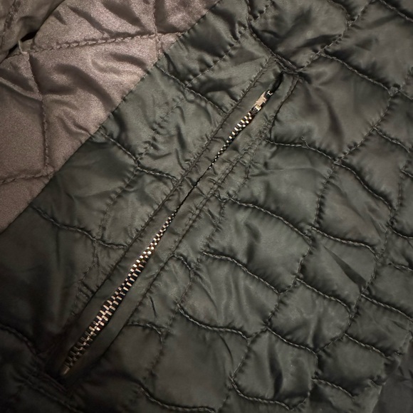 Prada puffy green winter jacket - Picture 5 of 12